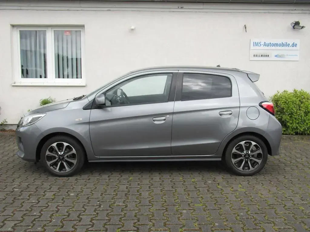 Gebraucht Mitsubishi Space Star Intro Edition 80 PS (58 kW) 2020 Platinum grey Kleinwagen
