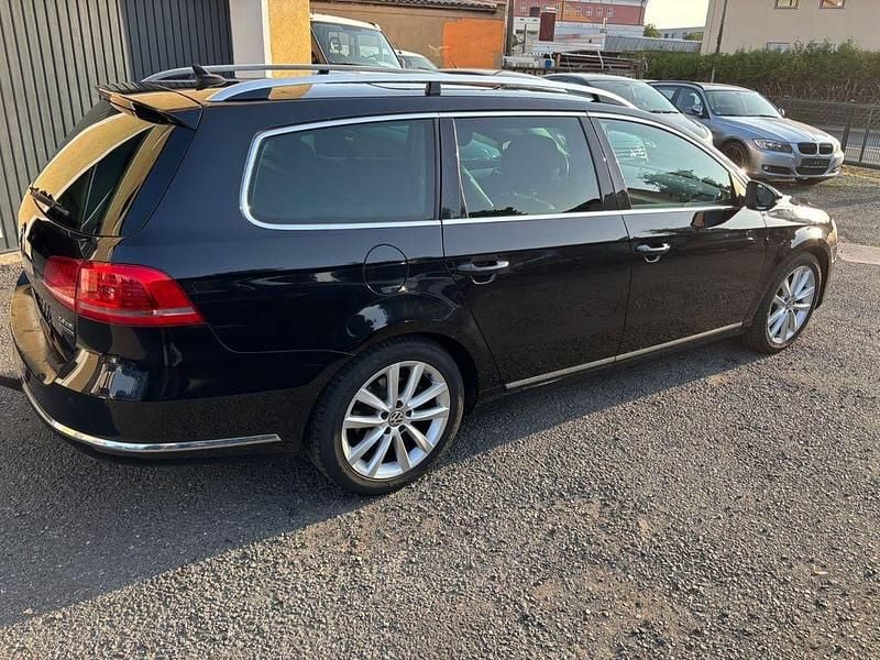 Gebraucht VW Passat Highline 177 PS (130 kW) 2014 Schwarz Kombi