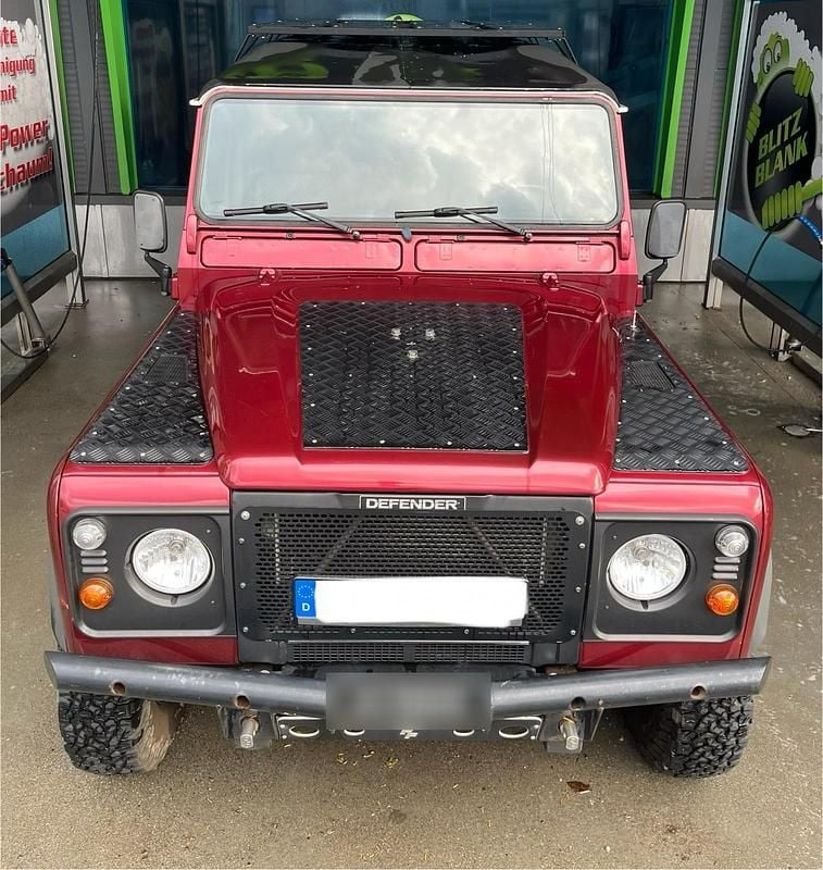 Gebraucht Land Rover Defender 122 PS (89 kW) 2005 Rot SUV