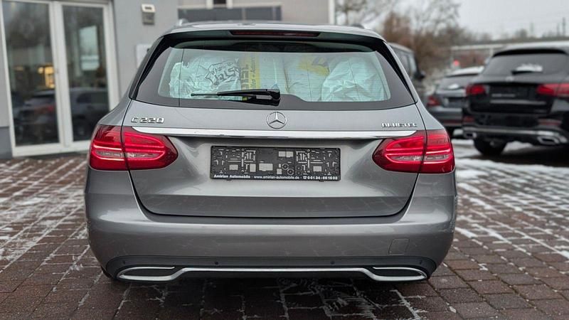 Gebraucht Mercedes C220 Avantgarde 170 PS (125 kW) 2014 Silber Kombi