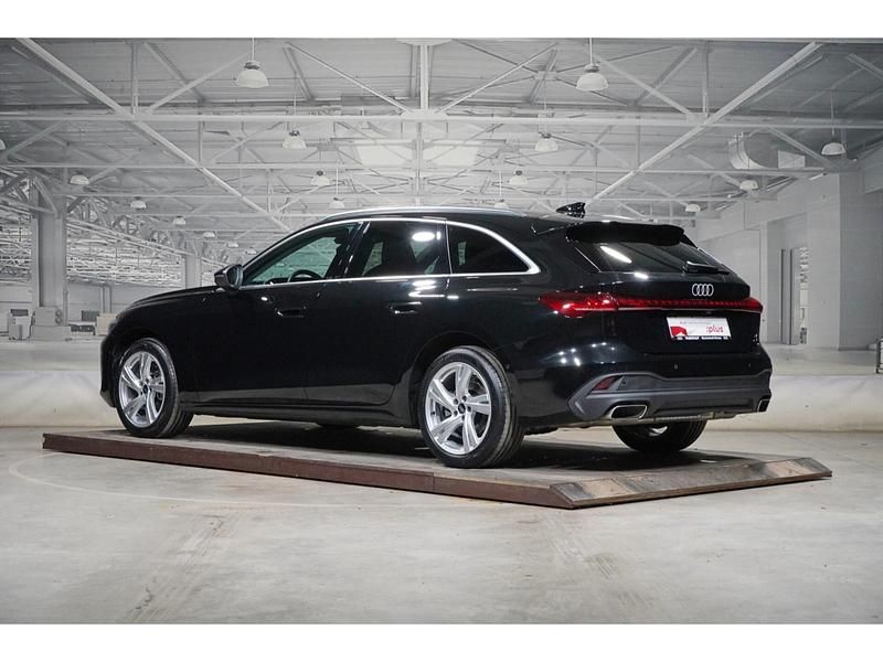 Second-hand Audi A5 Sport 150 CP (110 kW) 2025 Negru Break