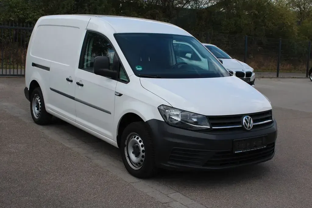 Usado VW Caddy 102 HP (75 kW) 2016 Branco Monovolume