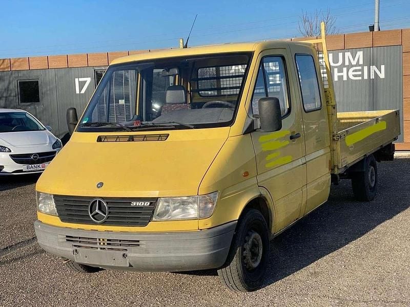 Gebraucht Mercedes Sprinter 122 PS (89 kW) 1997 Gelb Van