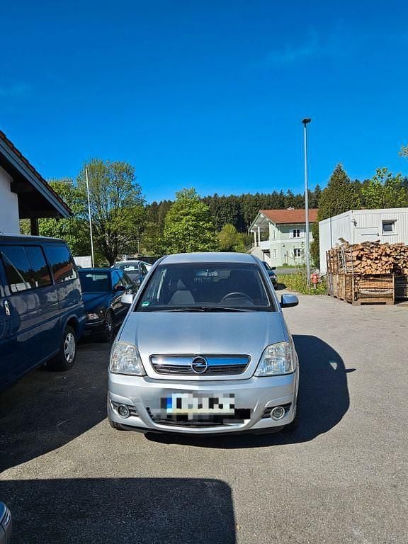 Second-hand Opel Meriva 105 CP (77 kW) 2007 Argintiu Monovolum