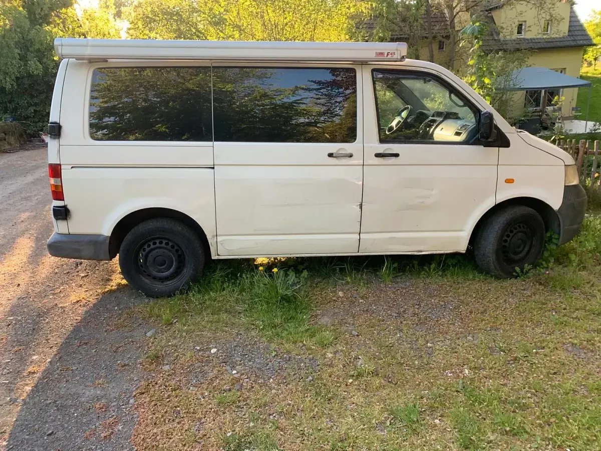Second-hand VW Transporter 85 CP (62 kW) 2004 Alb Van