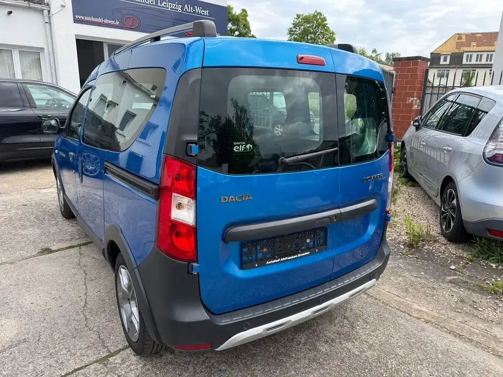 Gebraucht Dacia Dokker Stepway 95 PS (69 kW) 2019 Blau Van / Kleinbus