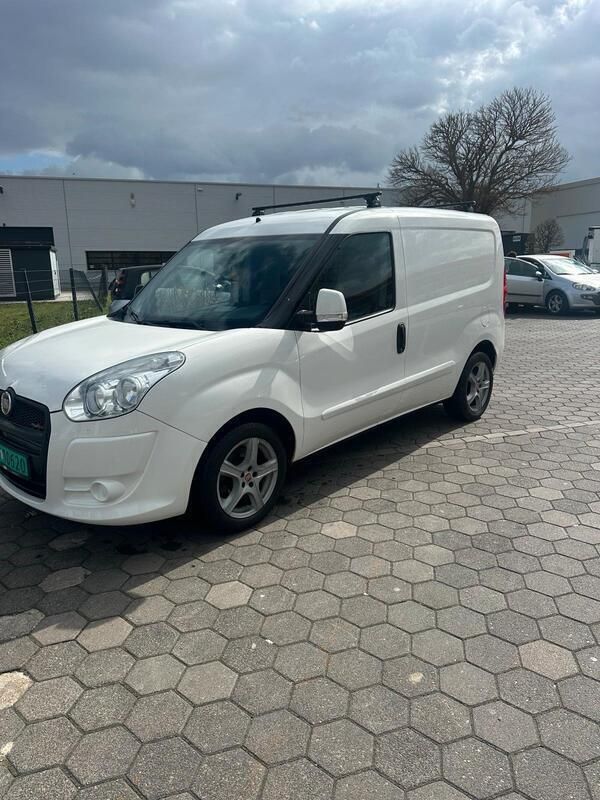 Gebraucht 2012 Fiat Doblò Van / Kleinbus | 2.100 € (Superpreis) - Bild 1/4