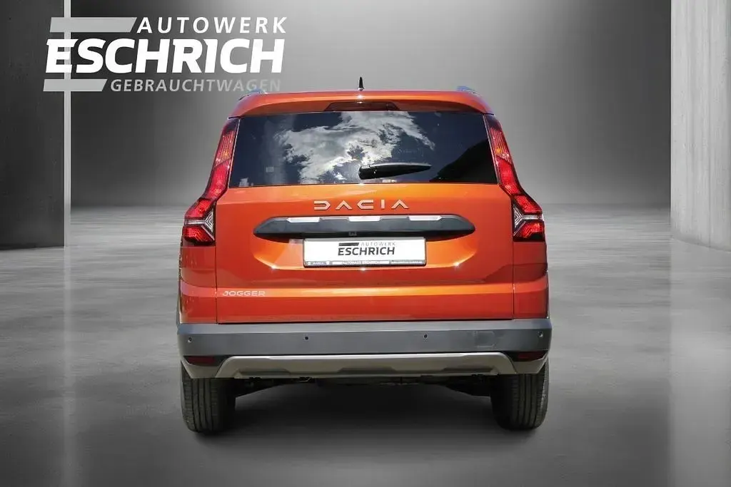 Gebraucht Dacia Jogger Extreme 110 PS (80 kW) 2025 Orange Van / Kleinbus