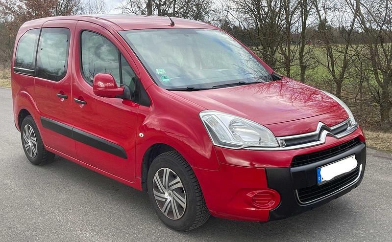 Gebraucht Citroën Berlingo 98 PS (72 kW) 2013 Rot Van / Kleinbus