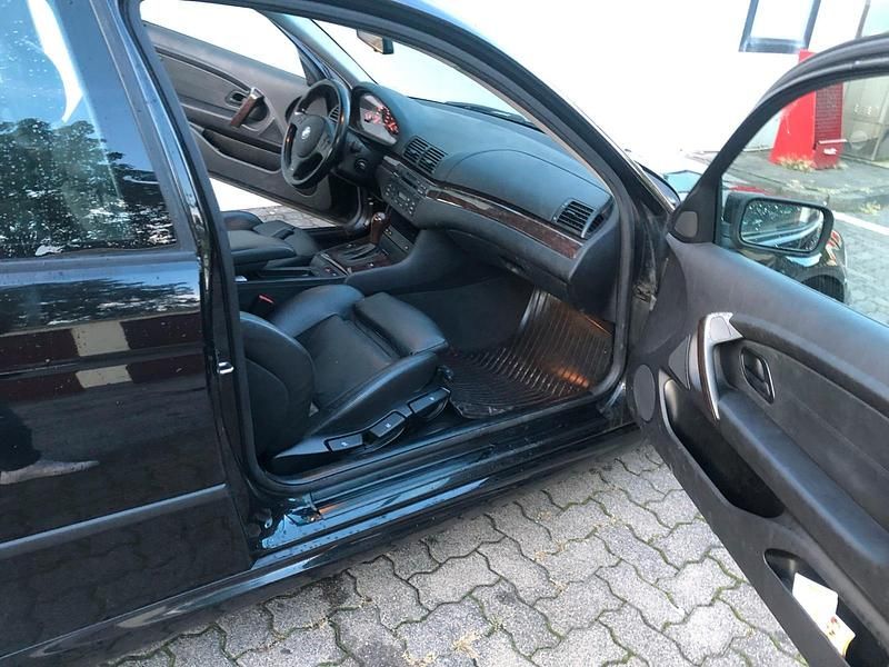 Gebraucht BMW 320 150 PS (110 kW) 2003 Schwarz Coupé