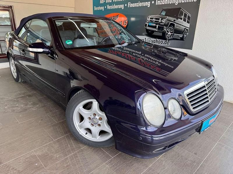 Gebraucht Mercedes CLK230 197 PS (144 kW) 2000 Blau Cabrio