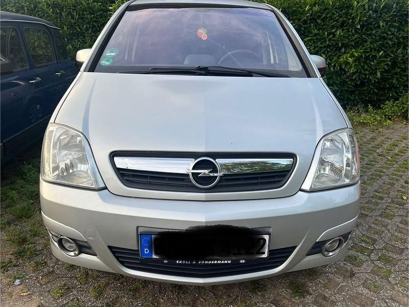 Silber Gebraucht 2006 Opel Meriva Edition Van / Kleinbus | 2.750 € (Fairer Preis) - Bild 1/4