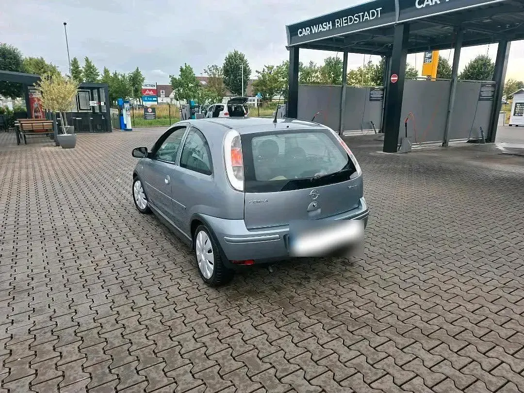 Gebraucht Opel Corsa 80 PS (58 kW) 2006 Andere farben Kleinwagen
