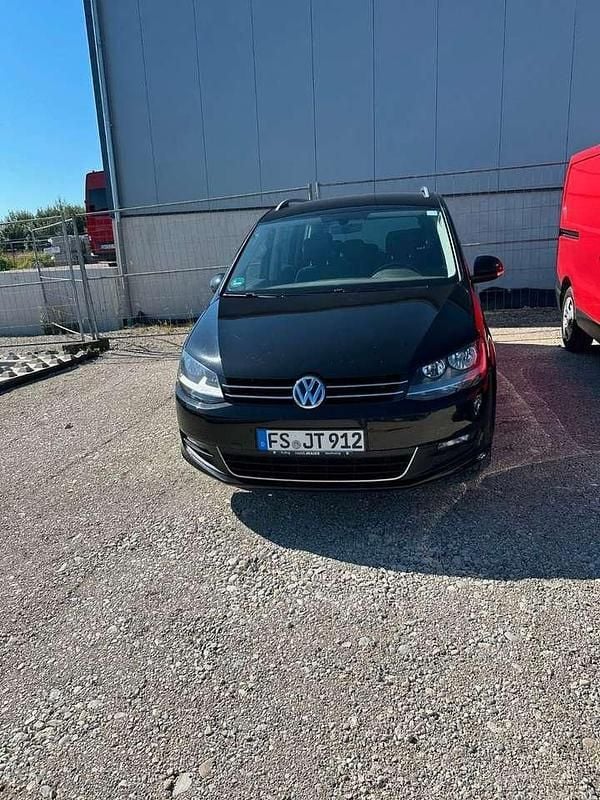 Schwarz metallic Gebraucht 2017 VW Sharan Sound Van / Kleinbus | 15.900 € (Guter Preis) - Bild 1/4