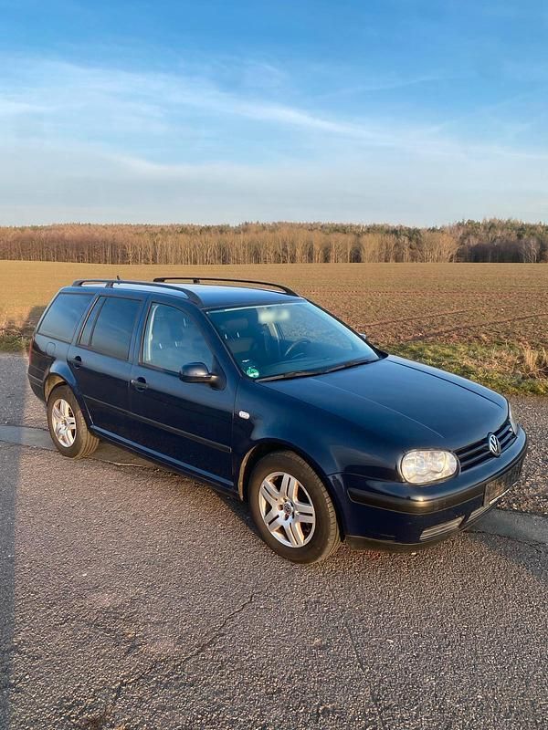 Gebraucht VW Golf IV 102 PS (75 kW) 2002 Blau Kombi
