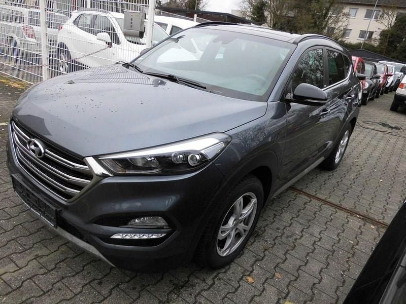Gebraucht Hyundai Tucson Passion Plus 177 PS (130 kW) 2018 Grau SUV