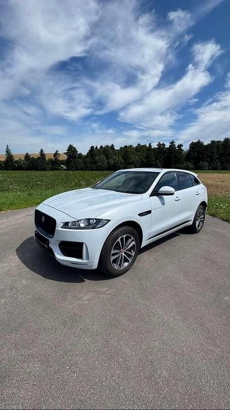 Weiß Gebraucht 2019 Jaguar F-Pace R-Sport SUV | 33.250 € (Guter Preis) - Bild 1/4