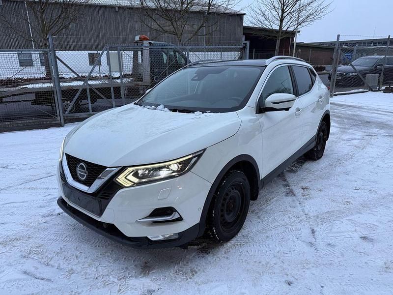 Gebraucht Nissan Qashqai Tekna 116 PS (85 kW) 2018 Weiß SUV