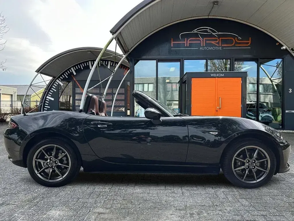 Gebraucht Mazda MX5 131 PS (96 kW) 2018 Schwarz Cabrio
