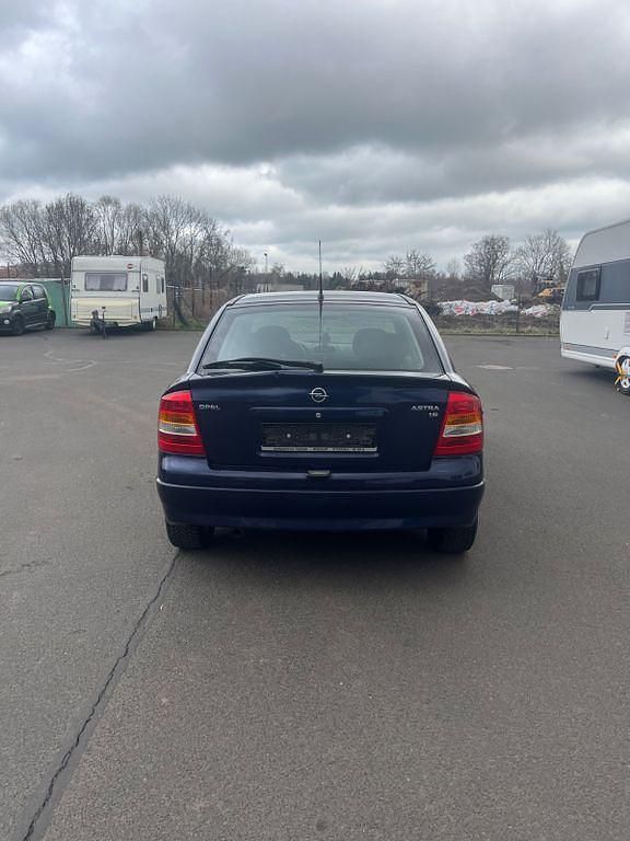 Gebraucht Opel Astra Edition 84 PS (61 kW) 2000 Blau Limousine