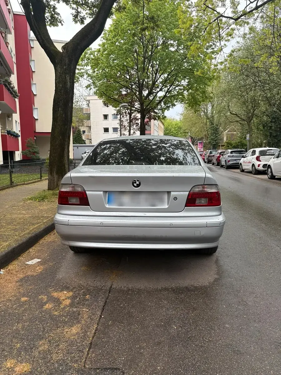 Gebraucht BMW 525 192 PS (141 kW) 2002 Silber Limousine