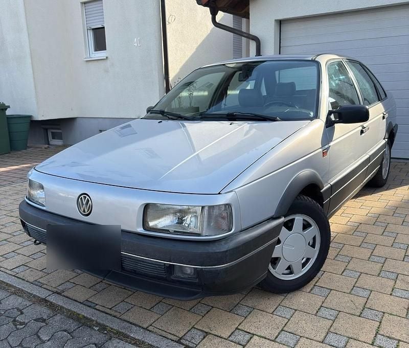 Gebraucht VW Passat GT 116 PS (85 kW) 1991 Silber Limousine
