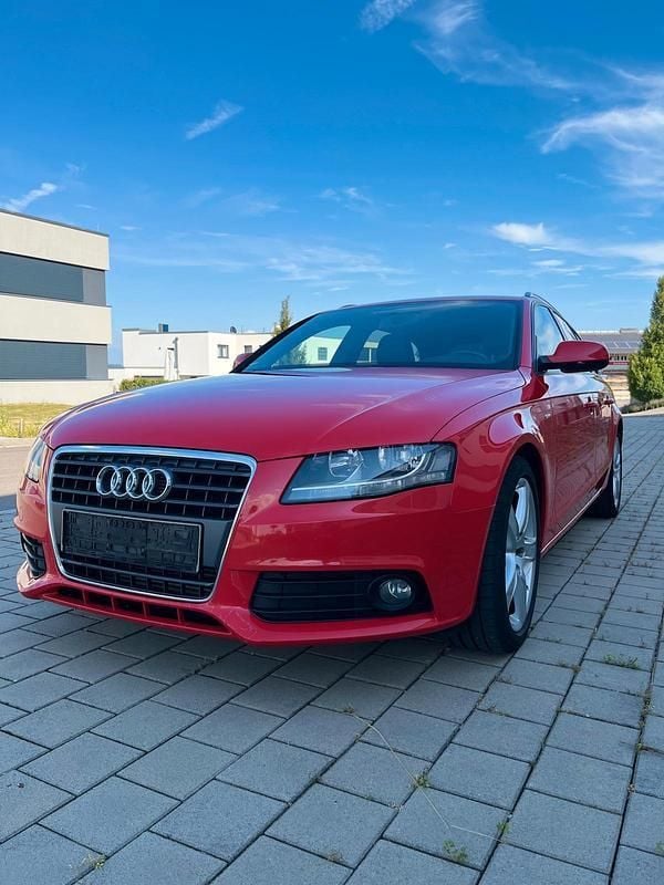 Rot Gebraucht 2011 Audi A4 Kombi | 8.950 € (Teuer) - Bild 1/4