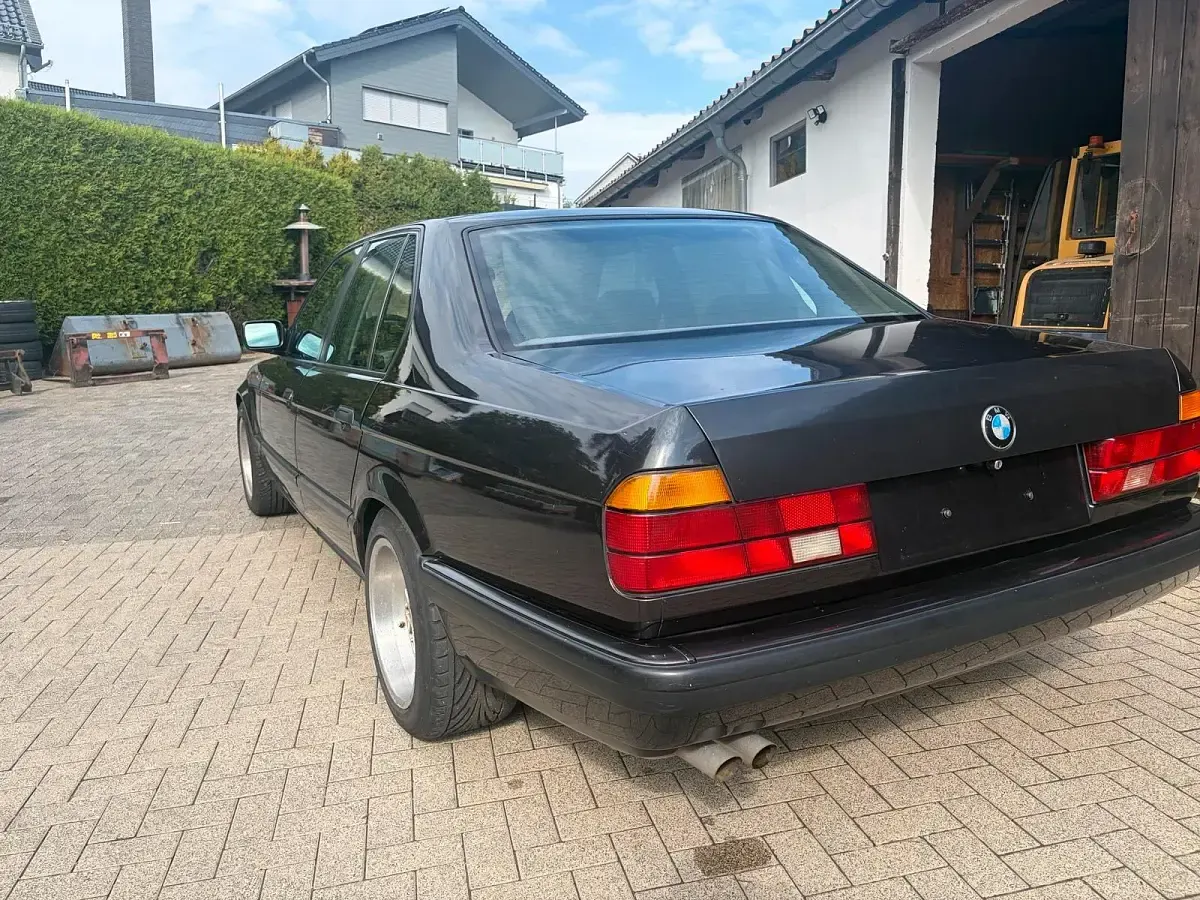 Gebraucht BMW 730 Basis 188 PS (138 kW) 1990 Grau Limousine