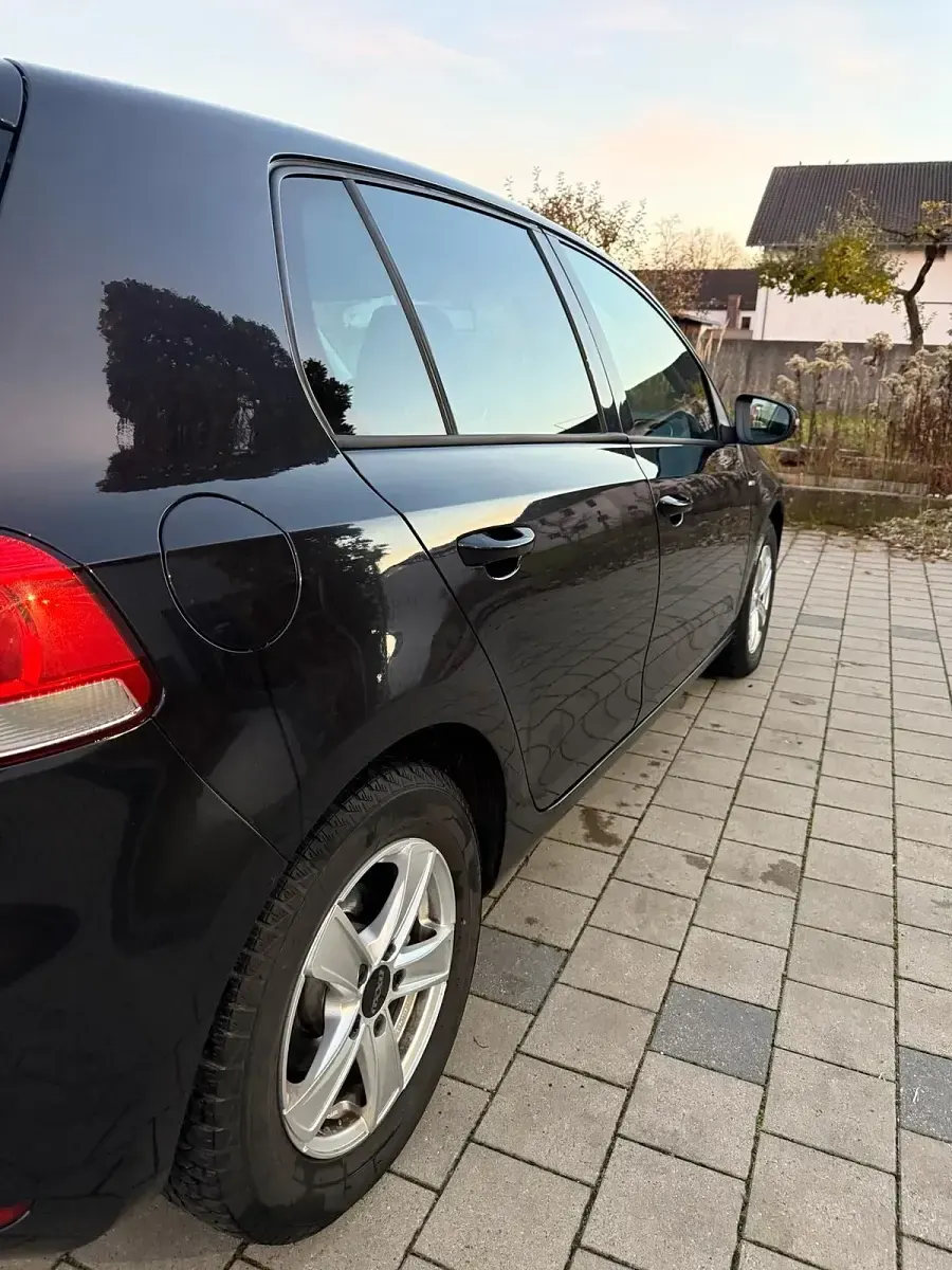Gebraucht VW Golf VII Match 150 PS (110 kW) 2012 Schwarz Limousine