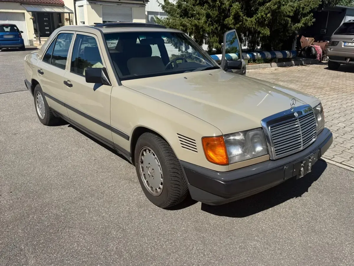 Gebraucht Mercedes 300 147 PS (108 kW) 1989 Limousine