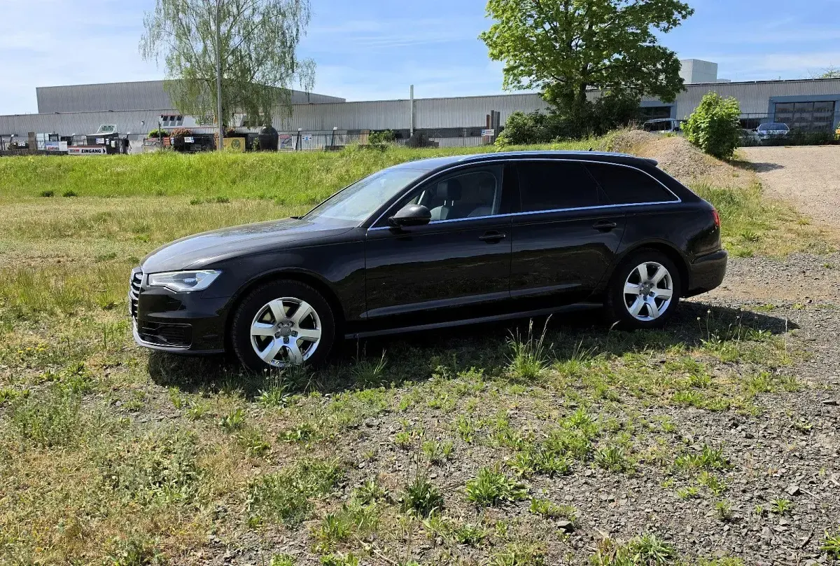 Gebraucht Audi A6 Sport 190 PS (139 kW) 2016 Schwarz Kombi