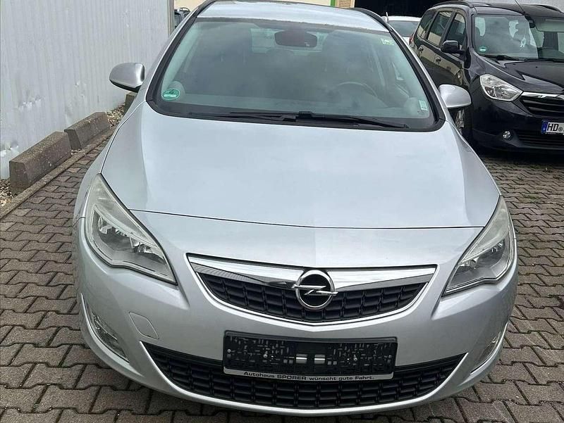 Other Gebraucht 2011 Opel Astra Design Edition Kombi | 3.450 € (Fairer Preis) - Bild 1/4