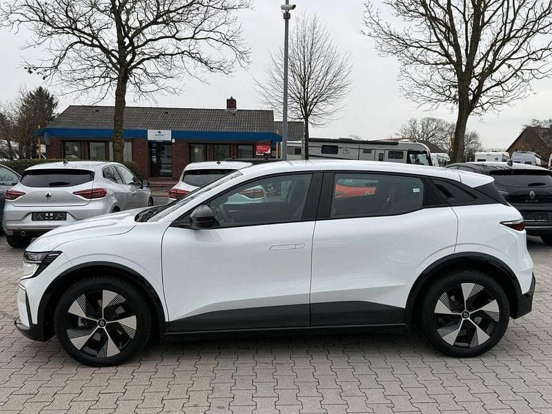 Gebraucht Renault Megane E-Tech Equilibre 96 kW (131 PS) 2022 Weiß Limousine