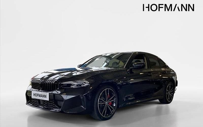 Schwarz Gebraucht 2025 BMW 320 Shadowline Limousine | 53.870 € - Bild 1/4