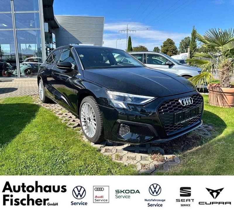 Gebraucht Audi A3 Sportback Advanced 150 PS (110 kW) 2023 Brillantschwarz Kleinwagen