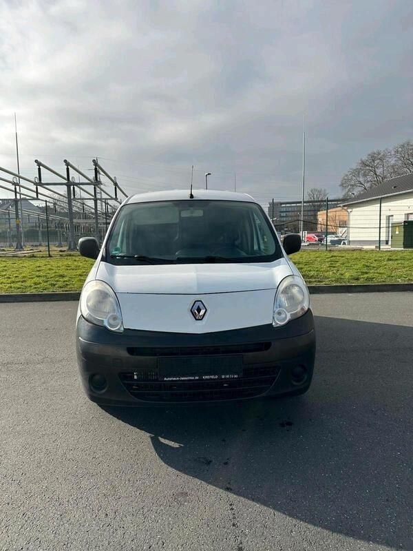 Weiß Gebraucht 2010 Renault Kangoo Basis Van / Kleinbus | 3.500 € (Guter Preis) - Bild 1/4