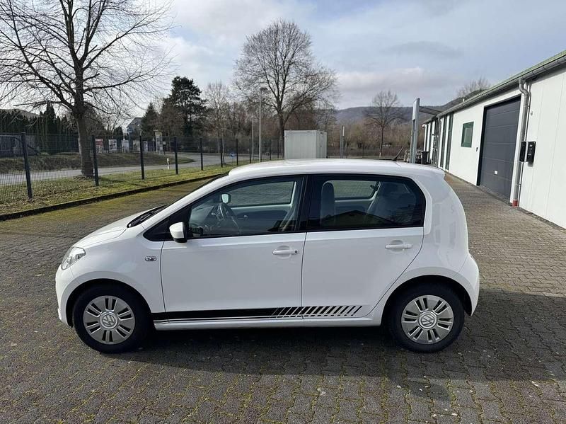 Gebraucht VW up! move up! 60 PS (44 kW) 2016 Weiß Kleinwagen