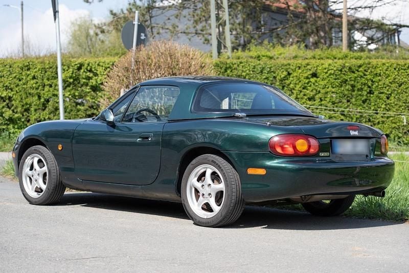 Usata Mazda MX5 110 CV (80 kW) 2001 Verde Cabrio