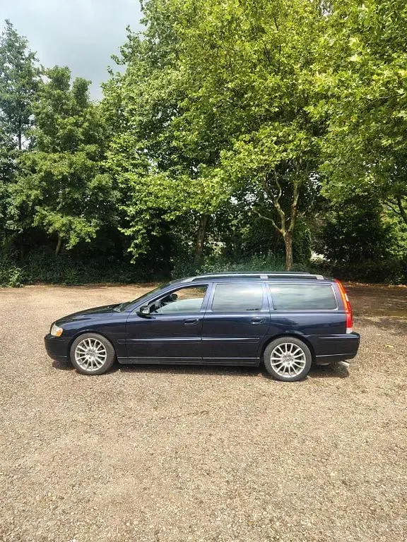 Gebraucht Volvo V70 163 PS (119 kW) 2006 Blau Kombi