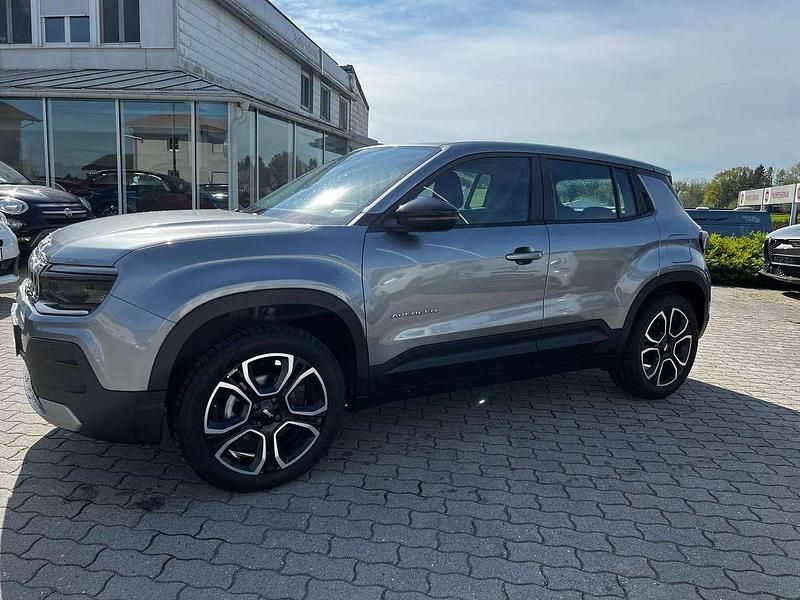Gebraucht Jeep Avenger Altitude 101 PS (74 kW) 2023 Met grey evoluzione SUV