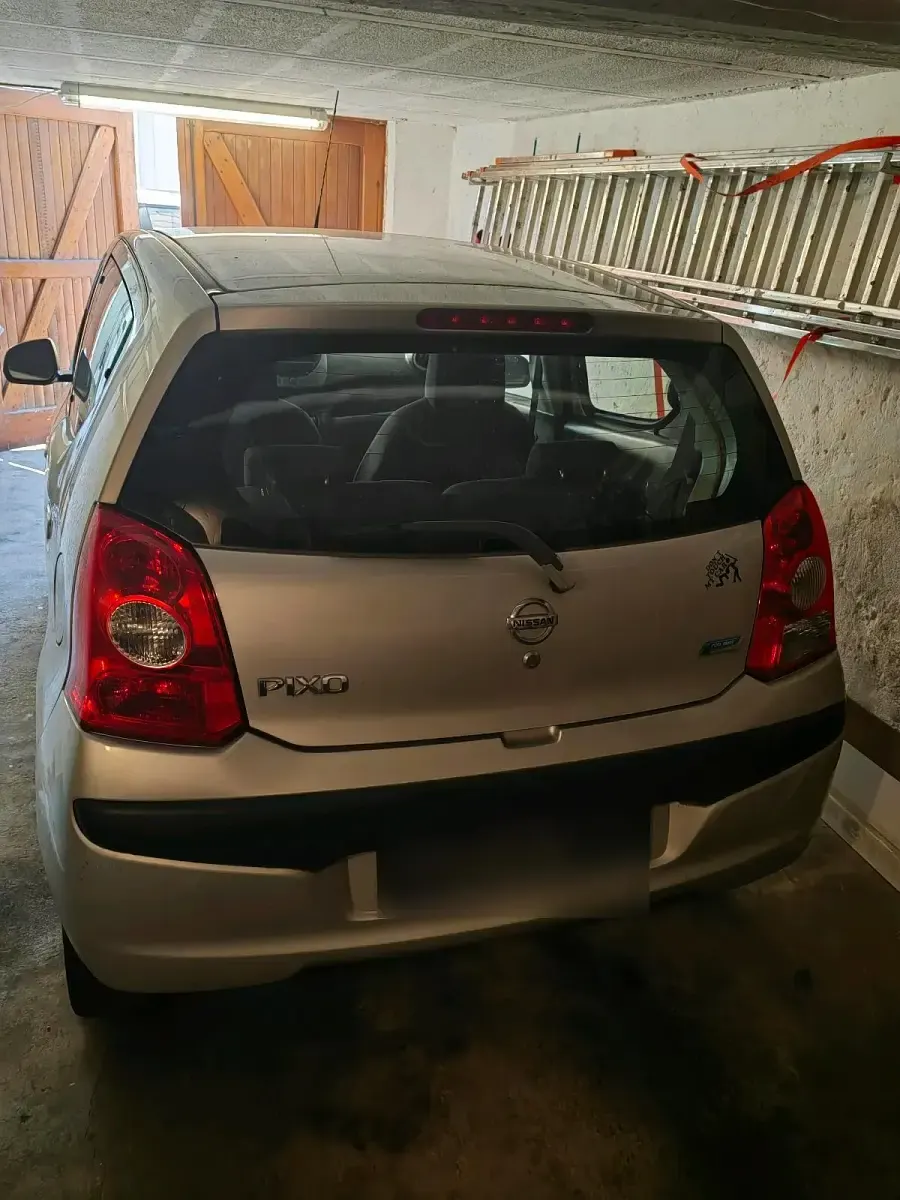 Gebraucht Nissan Pixo 68 PS (50 kW) 2009 Silber Kleinwagen