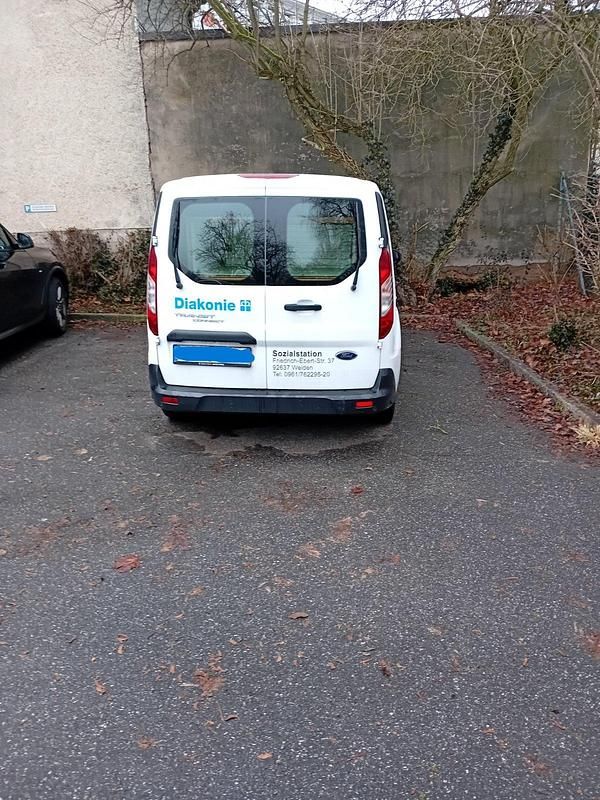 Gebraucht Ford Transit Connect 102 PS (75 kW) 2019 Weiß Van / Kleinbus