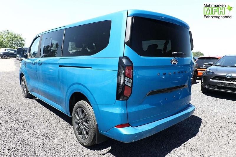Neu Ford Tourneo Titanium 170 PS (125 kW) 2025 Digital blue metallic Van / Kleinbus