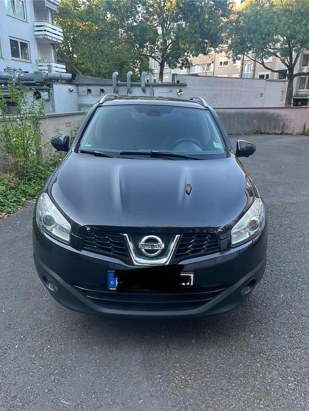 Schwarz Gebraucht 2012 Nissan Qashqai 360º SUV | 4.999 € (Guter Preis) - Bild 1/4