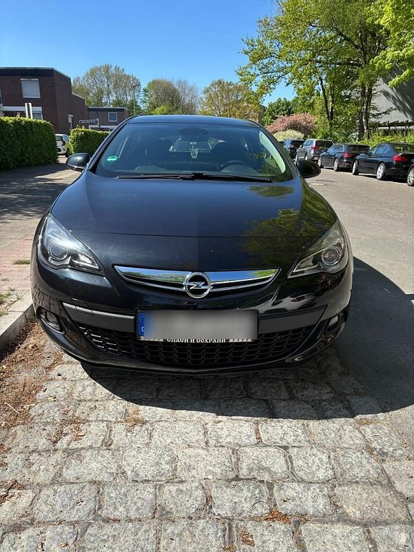 Schwarz Gebraucht 2012 Opel Astra GTC Coupé | 5.000 € (Guter Preis) - Bild 1/4