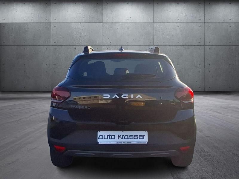 Neu Dacia Sandero Expression 91 PS (66 kW) 2025 Schwarz Limousine