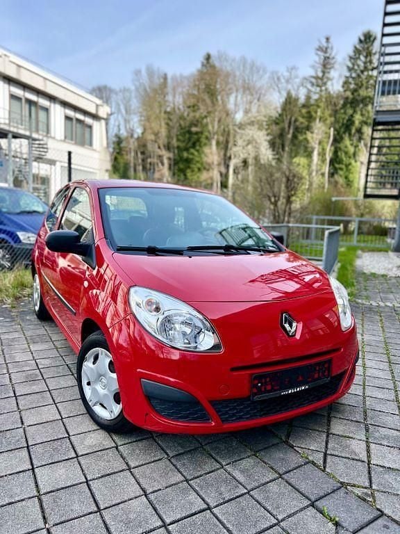 Second-hand Renault Twingo 58 CP (42 kW) 2011 Roșu Hatchback