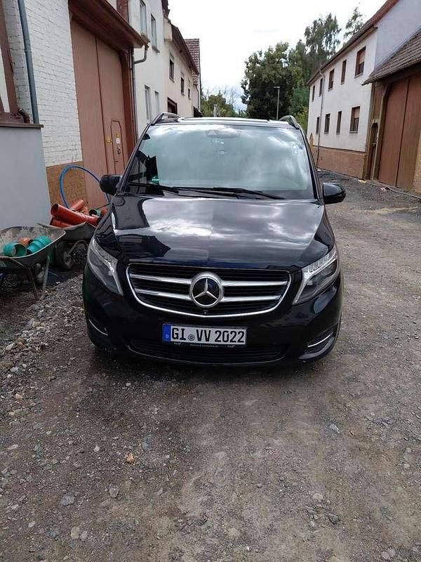 Gebraucht 2014 Mercedes V250 Avantgarde Van / Kleinbus | 24.000 € - Bild 1/4