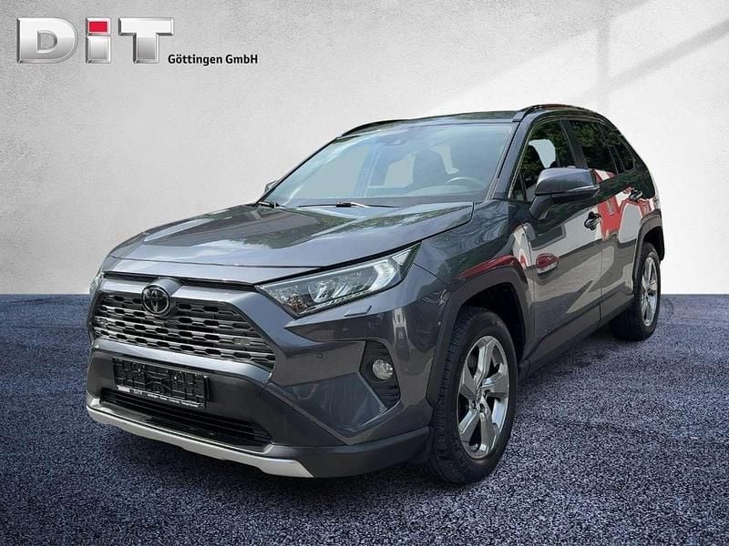 Marlingrau metallic Gebraucht 2020 Toyota RAV4 Club SUV | 21.990 € (Superpreis) - Bild 1/4