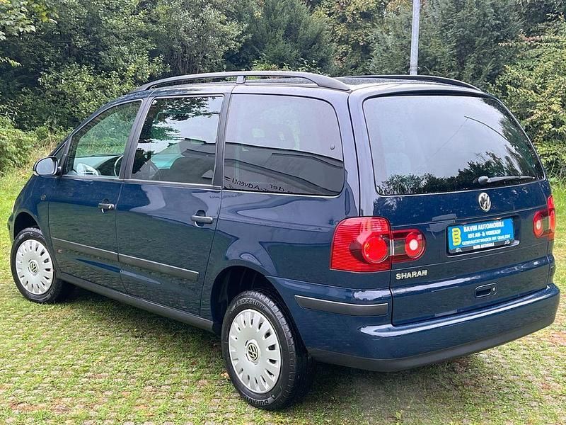 Gebraucht VW Sharan Highline 116 PS (85 kW) 2009 Blau Van / Kleinbus